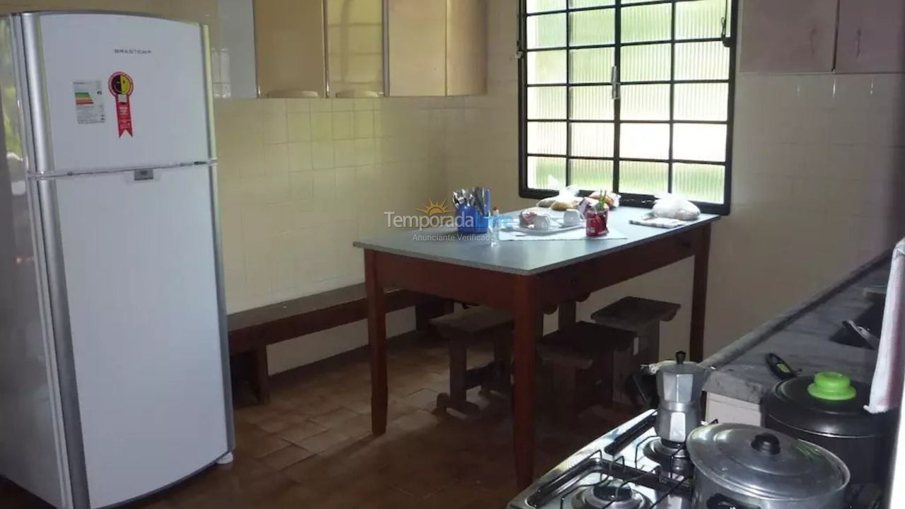 Granja para alquiler de vacaciones em Engenheiro Paulo de Frontin (Alto do Chafre)