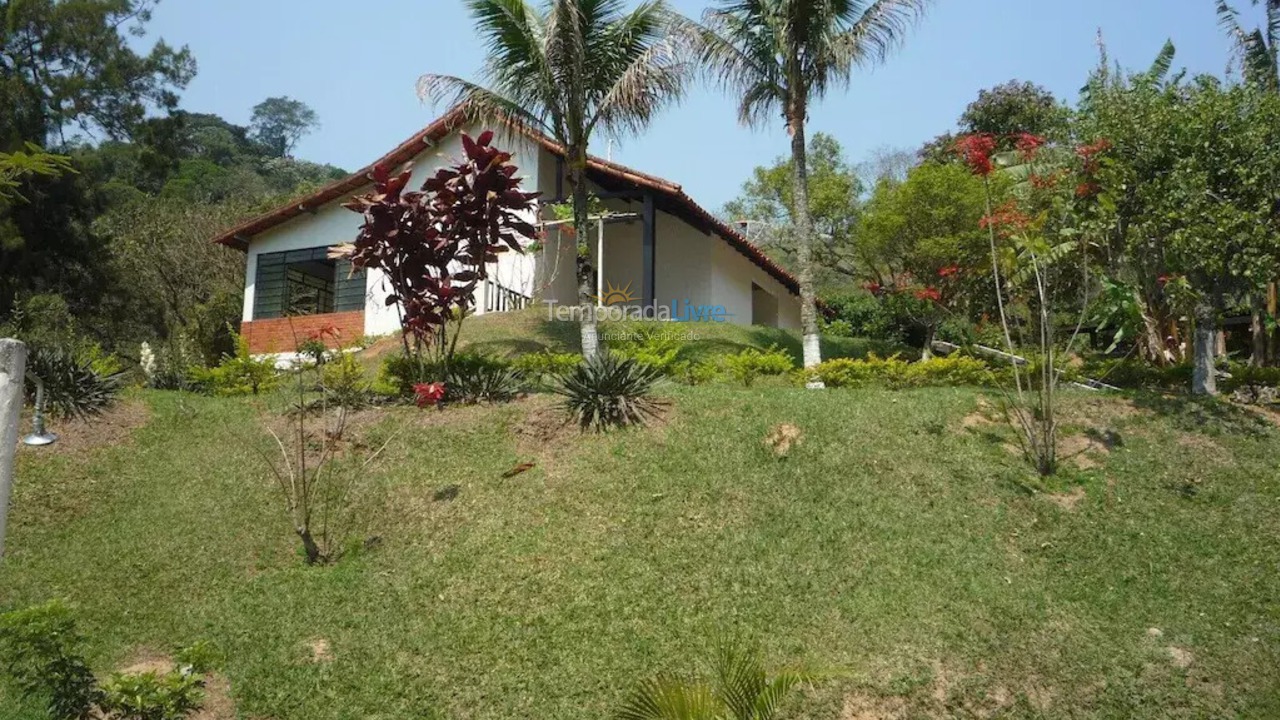 Granja para alquiler de vacaciones em Engenheiro Paulo de Frontin (Alto do Chafre)