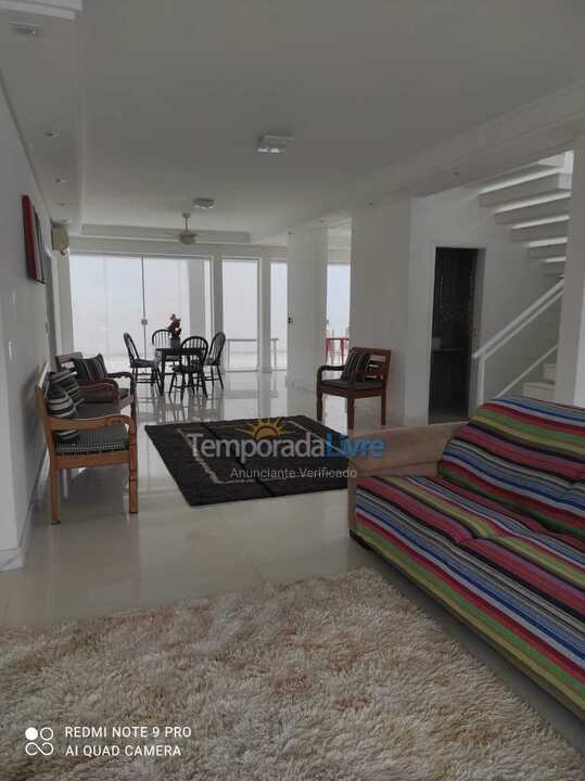 Casa para aluguel de temporada em Guarujá (Enseada)