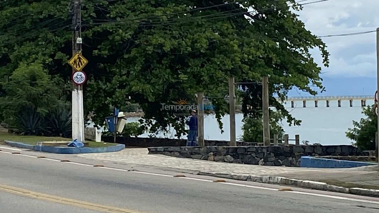 Casa para alquiler de vacaciones em São Sebastião (Praia deserta)