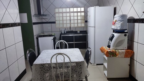 Casa de temporada a 900 metros del balneario de los naranjos