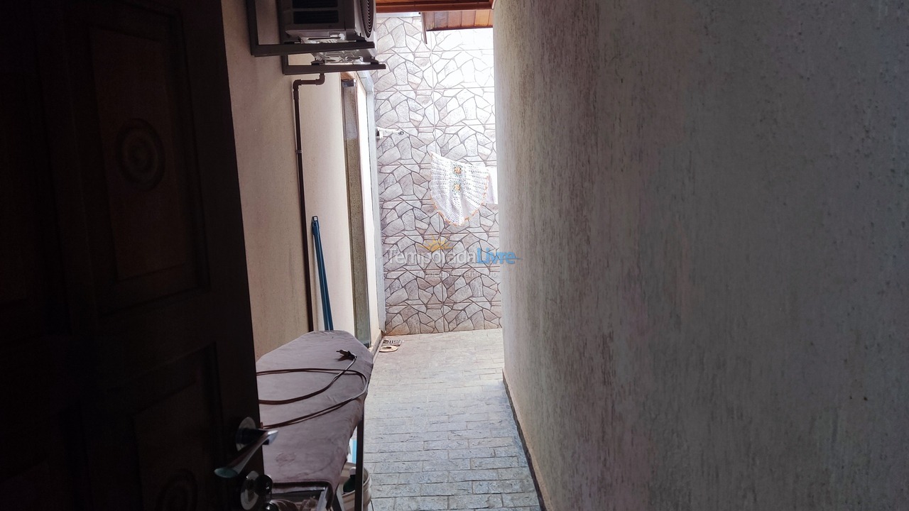 Casa para alquiler de vacaciones em Olímpia (Coabh Iv)