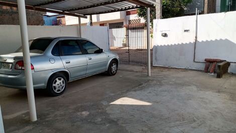 Garagem com espaço para 2 carros