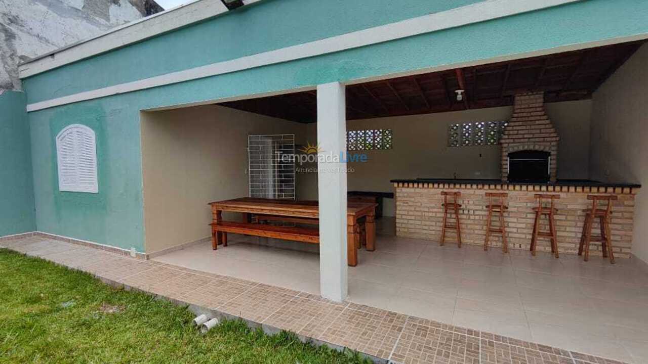 Casa para aluguel de temporada em Pontal do Paraná (Praia de Leste)