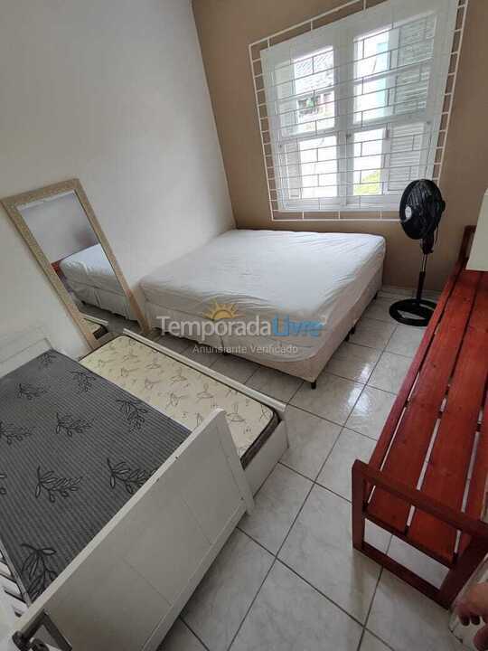 Casa para aluguel de temporada em Pontal do Paraná (Praia de Leste)