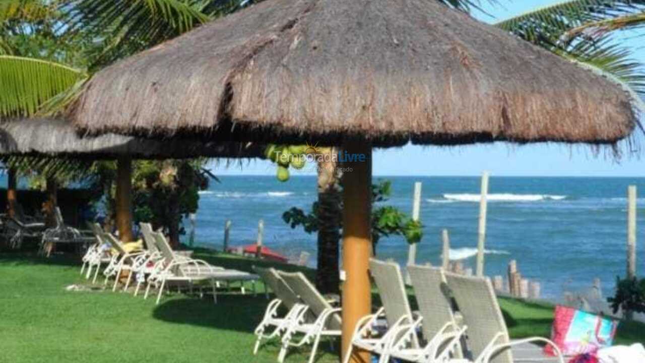 Apartamento para aluguel de temporada em Camaçari (Praia de Guarajuba)