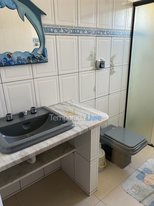 Casa para aluguel de temporada em Guaratuba (Barra do Saí)