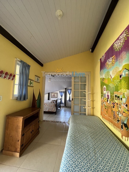 Casa para aluguel de temporada em Guaratuba (Barra do Saí)