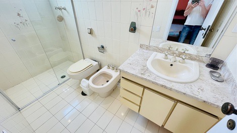 Apartment in Enseada in the Casa Grande Hotel Region for 10 People