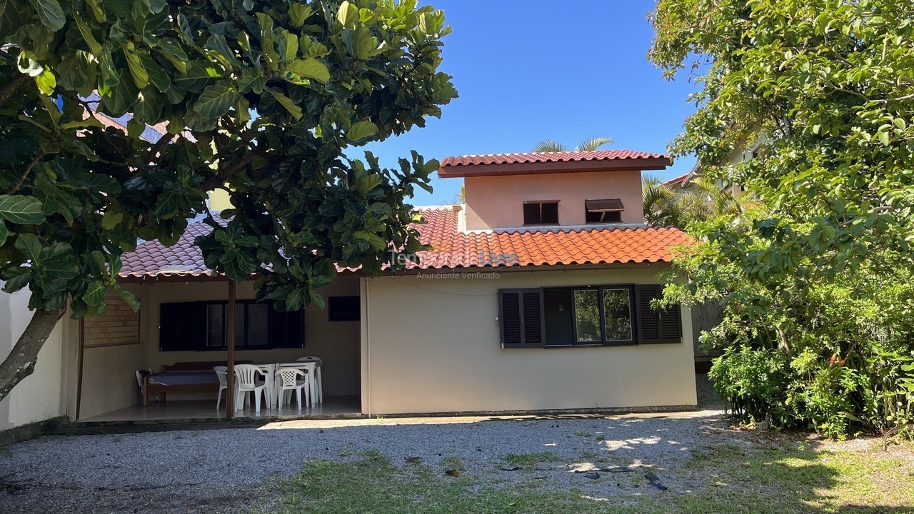 Casa para aluguel de temporada em Garopaba (Praia da Ferrugem)