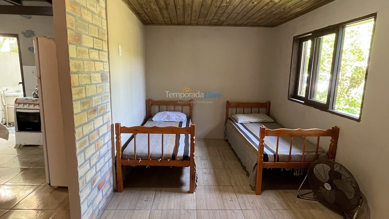 Casa para aluguel de temporada em Garopaba (Praia da Ferrugem)