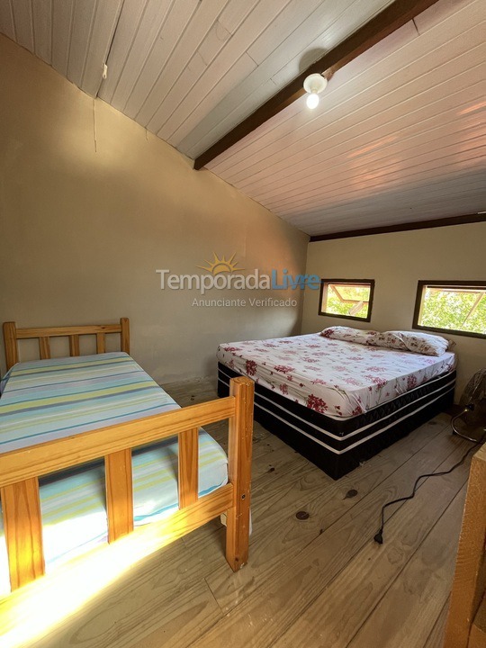 Casa para aluguel de temporada em Garopaba (Praia da Ferrugem)