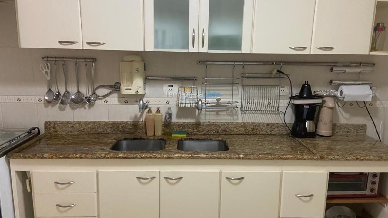 Apartamento para aluguel de temporada em Guarujá (Enseada)