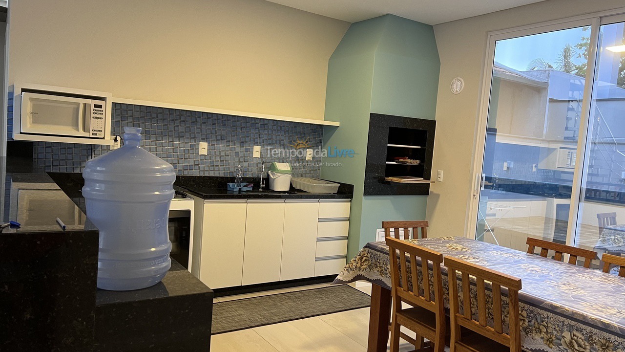 Casa para aluguel de temporada em Bombinhas (Mariscal)