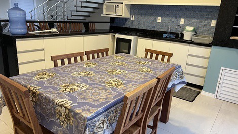 Casa próxima ao Calçadão praia Mariscal