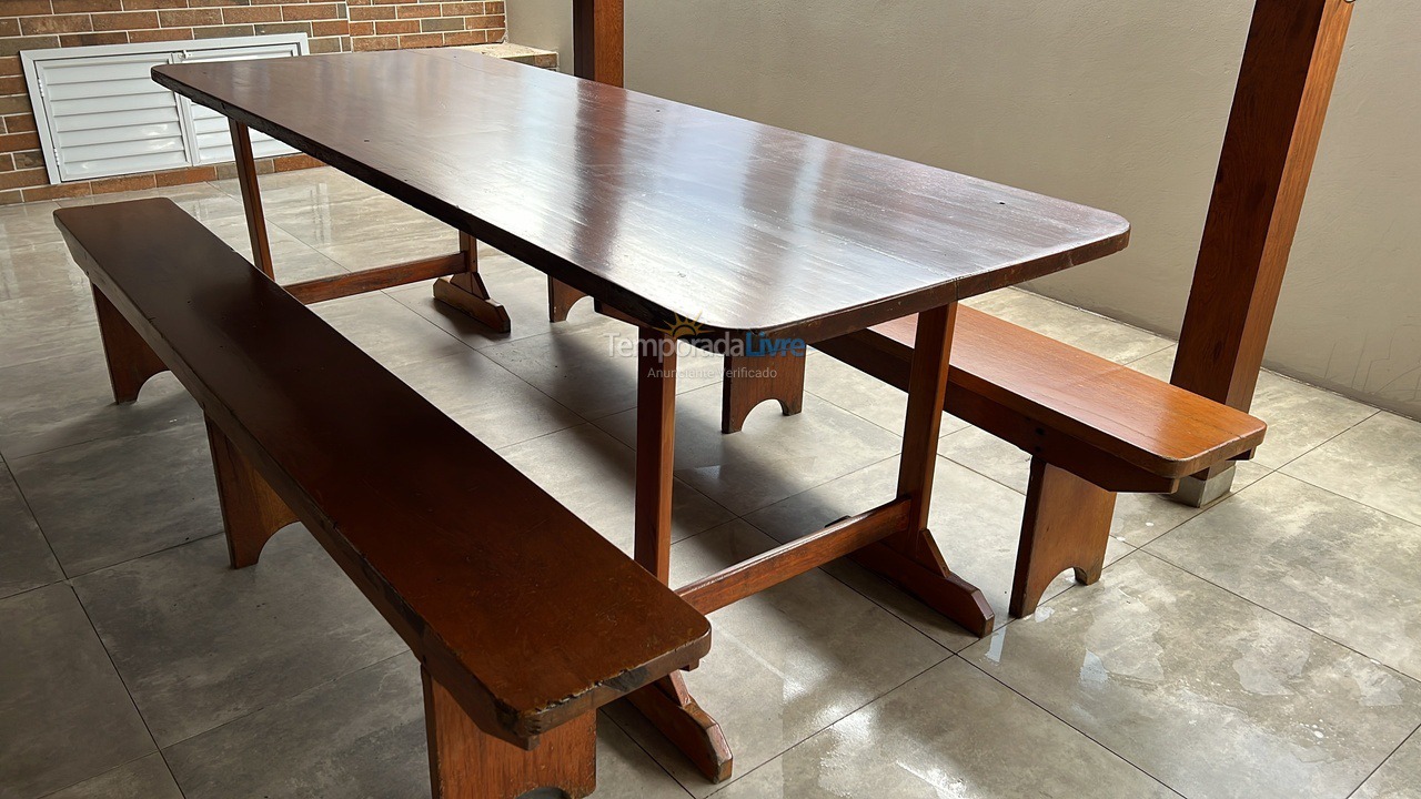 Casa para aluguel de temporada em Bombinhas (Canto Grande)