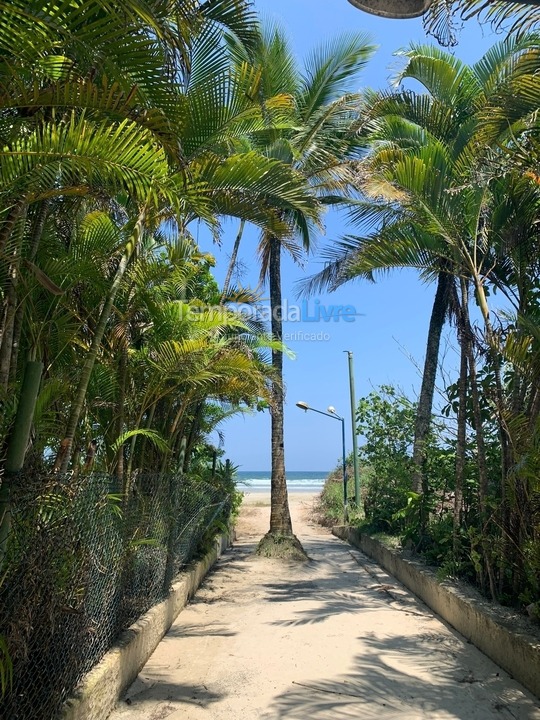 Casa para aluguel de temporada em Bertioga (Praia de Guaratuba)