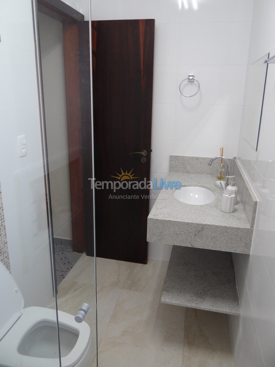 Casa para aluguel de temporada em Bertioga (Praia de Guaratuba)