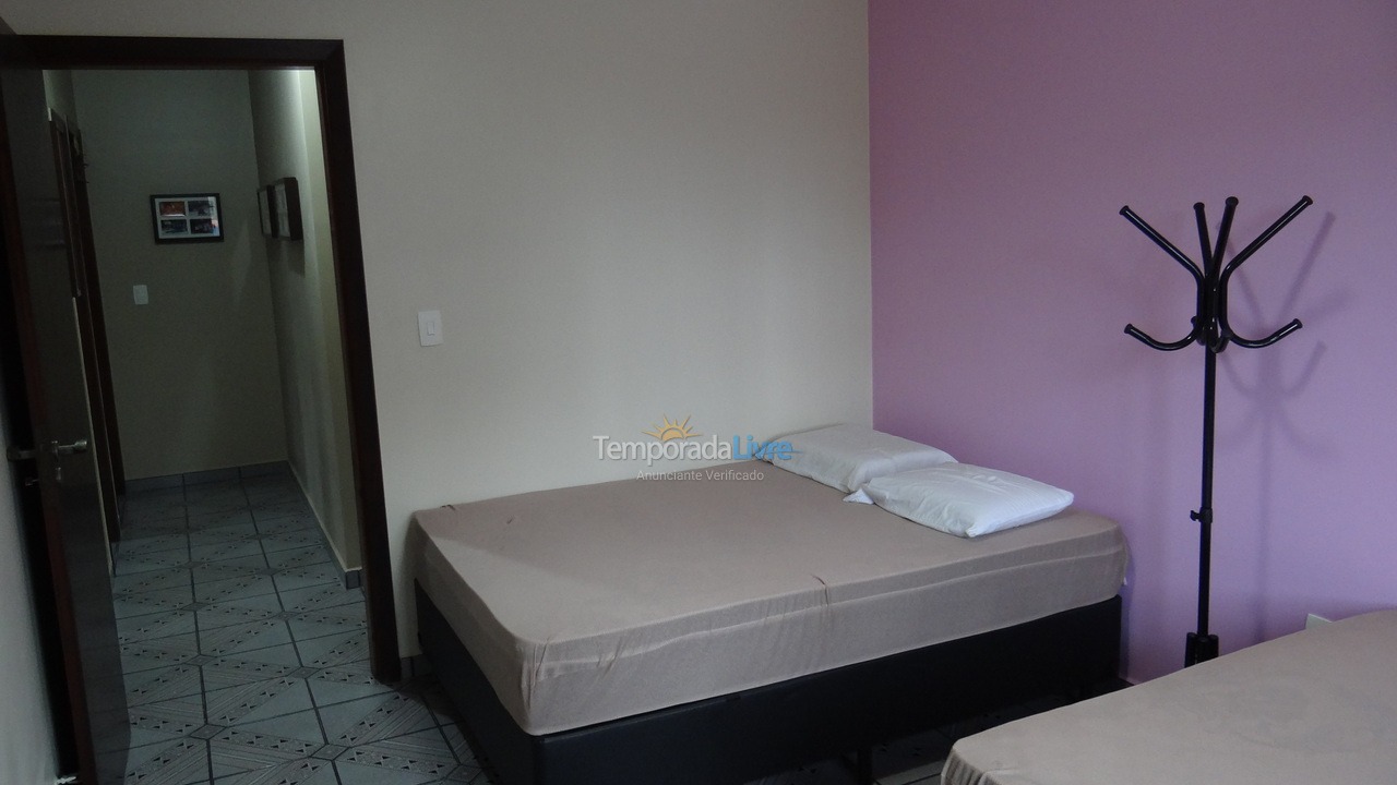 Casa para aluguel de temporada em Bertioga (Praia de Guaratuba)