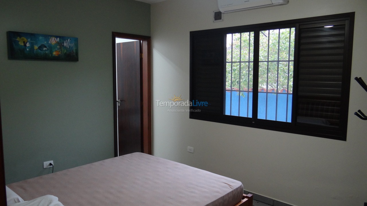 Casa para aluguel de temporada em Bertioga (Praia de Guaratuba)