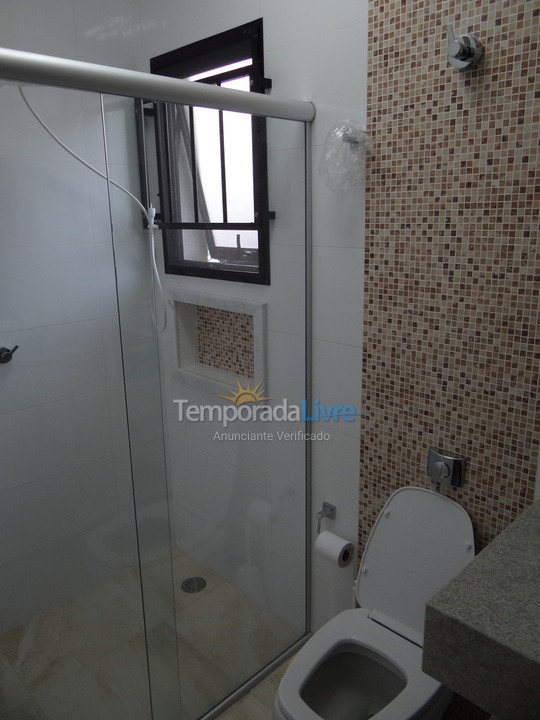 Casa para aluguel de temporada em Bertioga (Praia de Guaratuba)