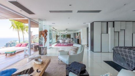 Surpreendente Mansão luxuosa no Joá, vista para o Mar