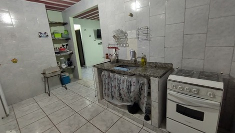 ALQUILO CASA C / 2 HABITACIONES PARA TEMPORADA