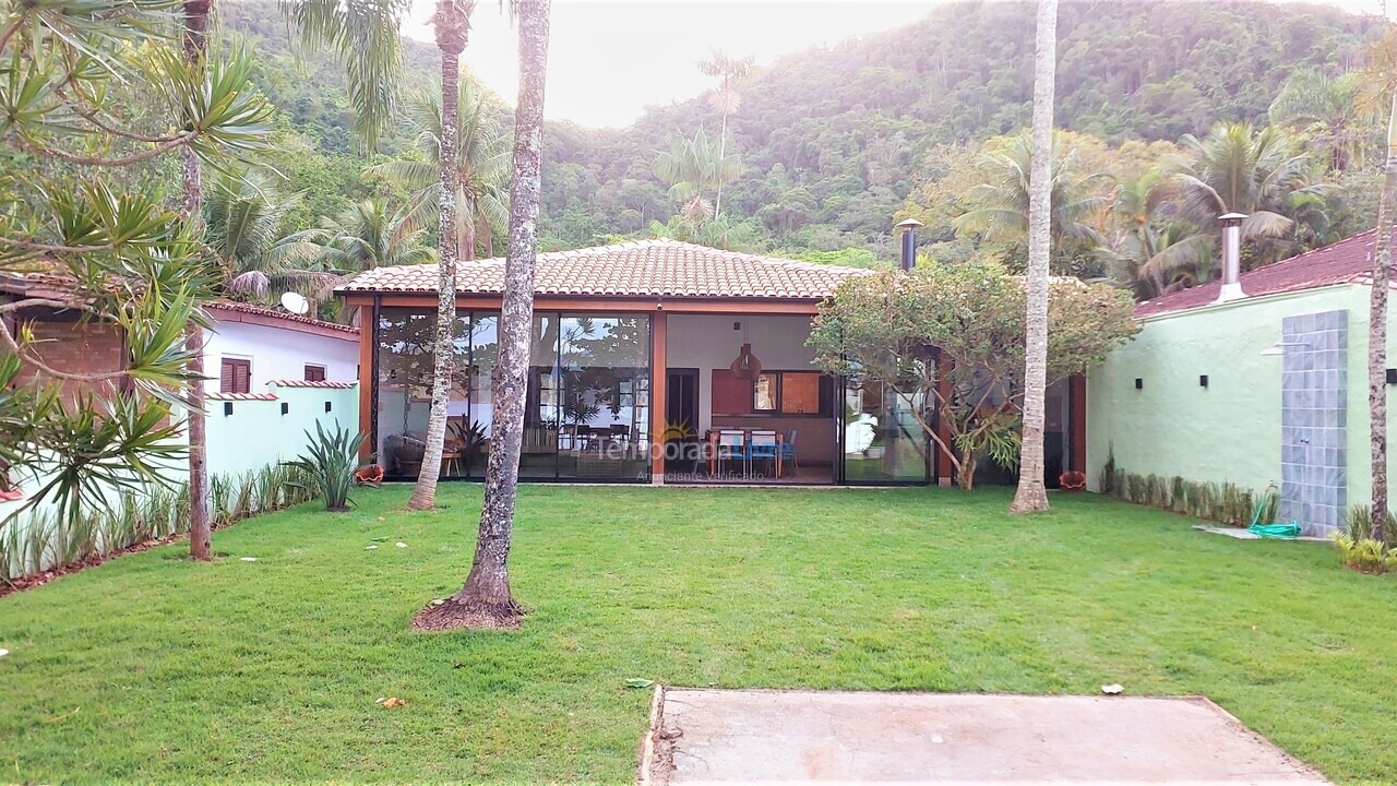 House for vacation rental in Ubatuba (Praia da Fortaleza)