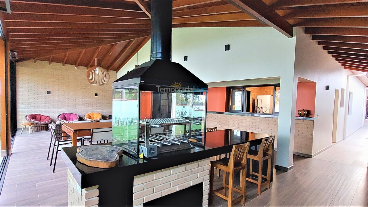 House for vacation rental in Ubatuba (Praia da Fortaleza)