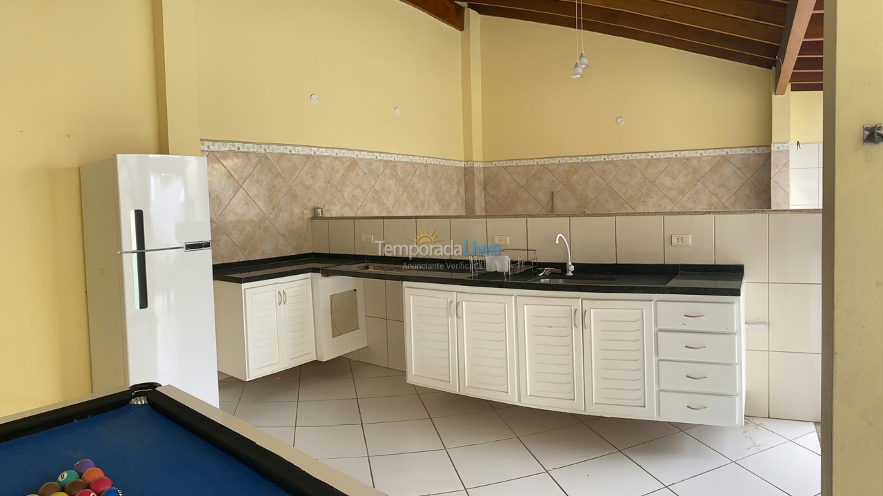 Casa para alquiler de vacaciones em São Sebastião (Praia deserta)