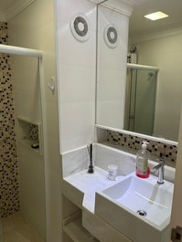 RIVIERA: Apt 2Dorms (1Suite), ar, 6 hósp, com maior área de lazer, M6