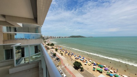 Apartment with 3 Bedrooms, all suites, Total Sea View, WiFi