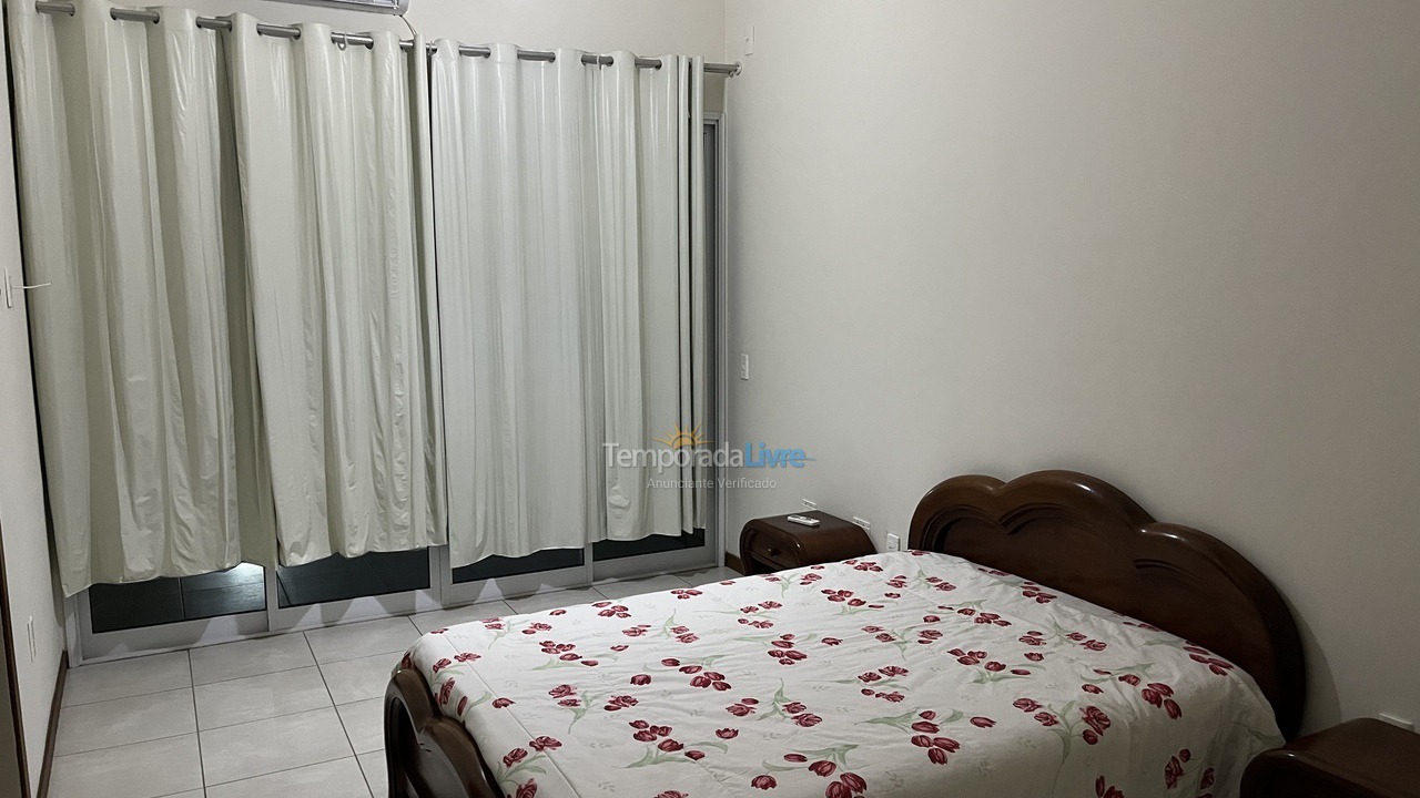 Casa para alquiler de vacaciones em Guarapari (Enseada Azul)