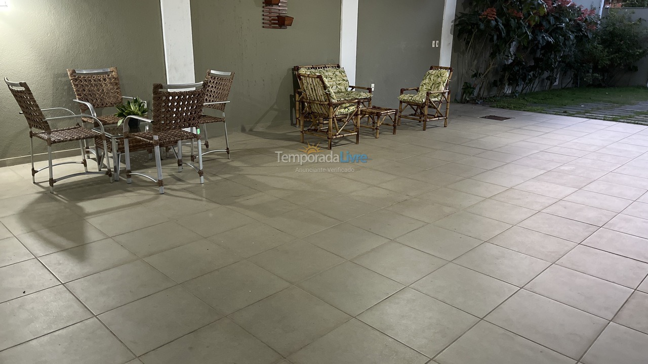 Casa para alquiler de vacaciones em Guarapari (Enseada Azul)