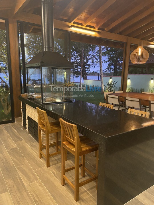 House for vacation rental in Ubatuba (Praia da Fortaleza)