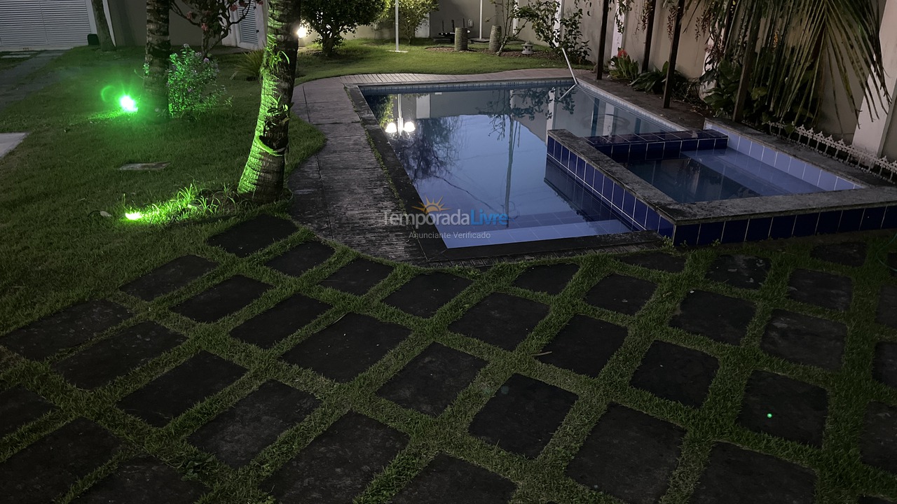 Casa para alquiler de vacaciones em Guarapari (Enseada Azul)