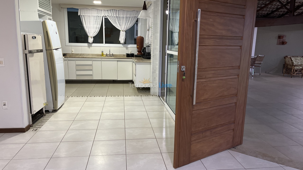 Casa para alquiler de vacaciones em Guarapari (Enseada Azul)