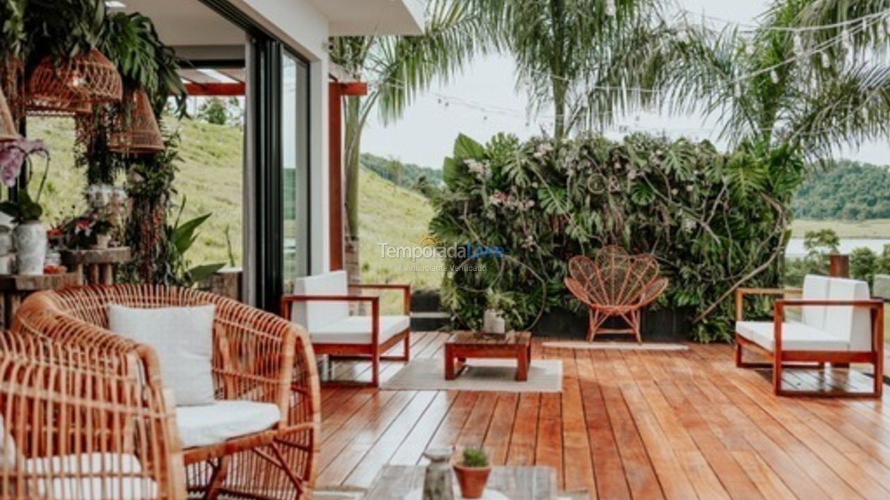 Casa para aluguel de temporada em São Jorge D'oeste (Residencial águas Claras)