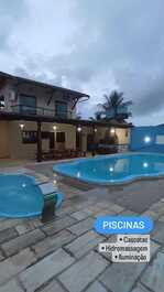 Área de lazer - piscinas