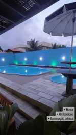 Área de lazer - piscinas