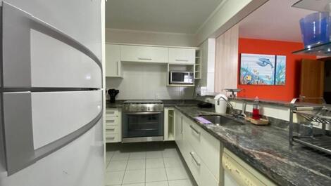 RIVIERA: Apto 3Dorms (1Suite), Ar, 8Hósp, Varanda Gourmet Churrasq, M8