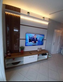 RIVIERA: Pie en la arena, 3 dormitorios (1 suite), aire, 8 invitados, balcón con Chur, M7