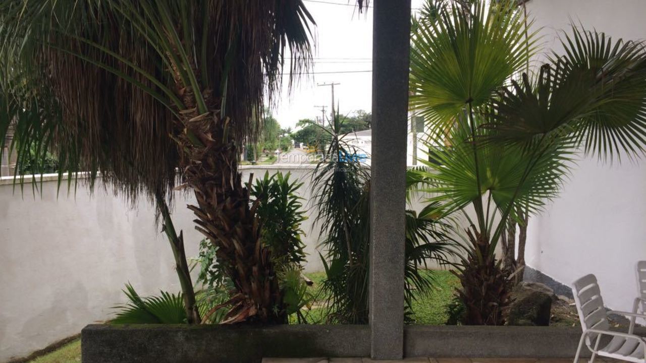 Casa para alquiler de vacaciones em Guarujá (Enseada)