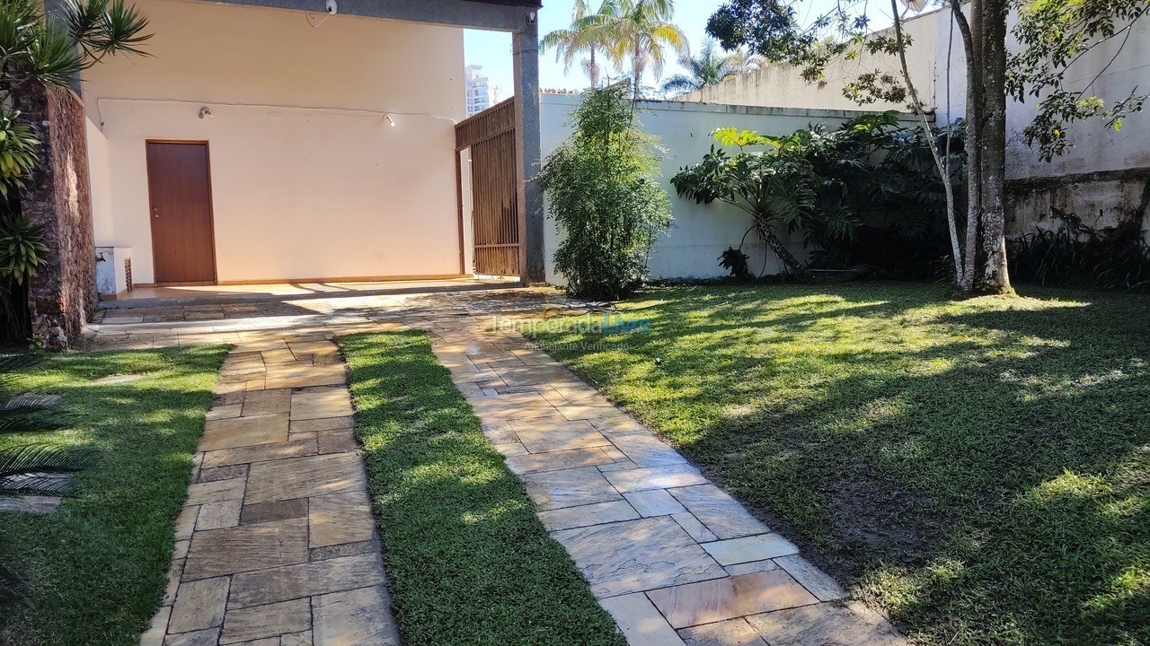 Casa para alquiler de vacaciones em Guarujá (Enseada)