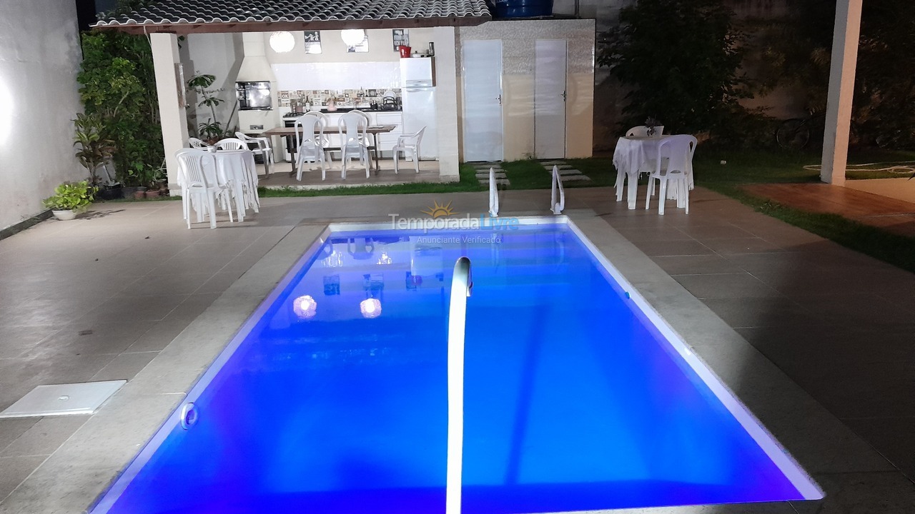 Casa para aluguel de temporada em Camaçari (Praia de Guarajuba)