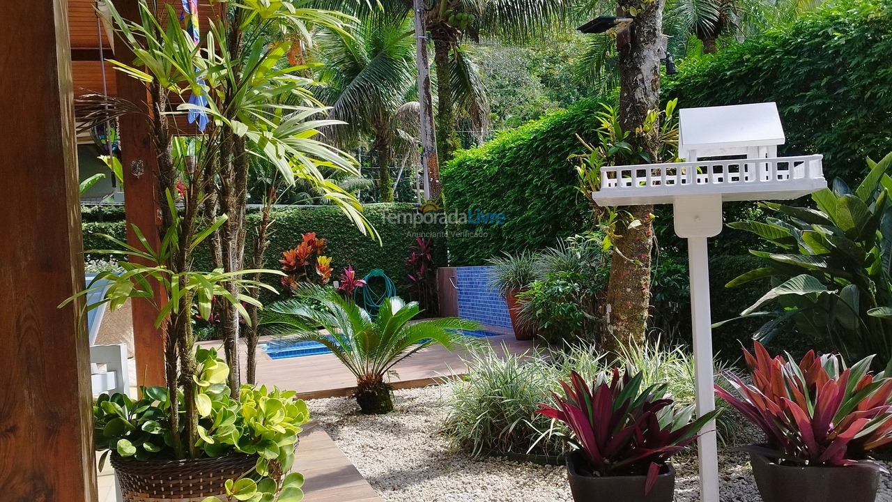 Casa para alquiler de vacaciones em Ubatuba (Praia do Lázaro)