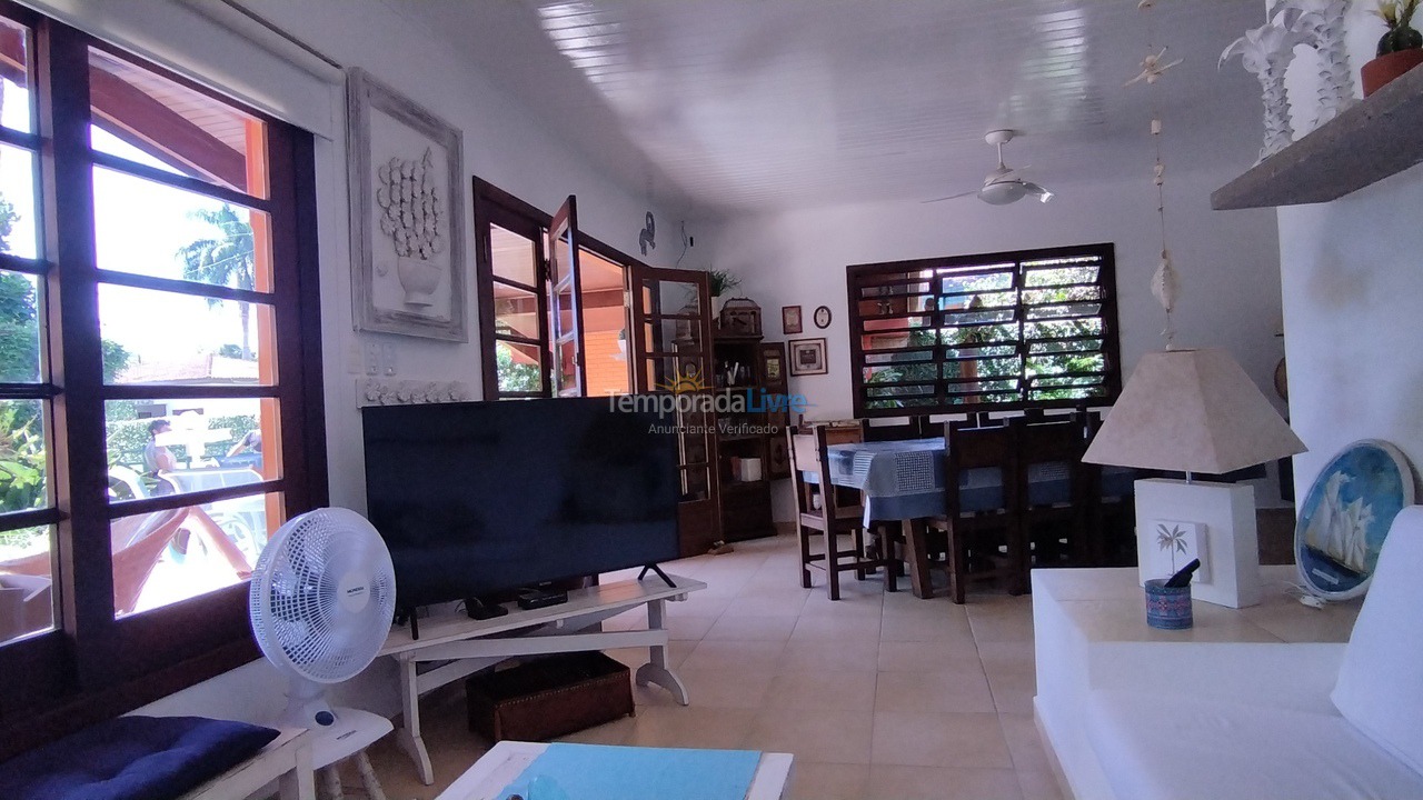 Casa para alquiler de vacaciones em Ubatuba (Praia do Lázaro)