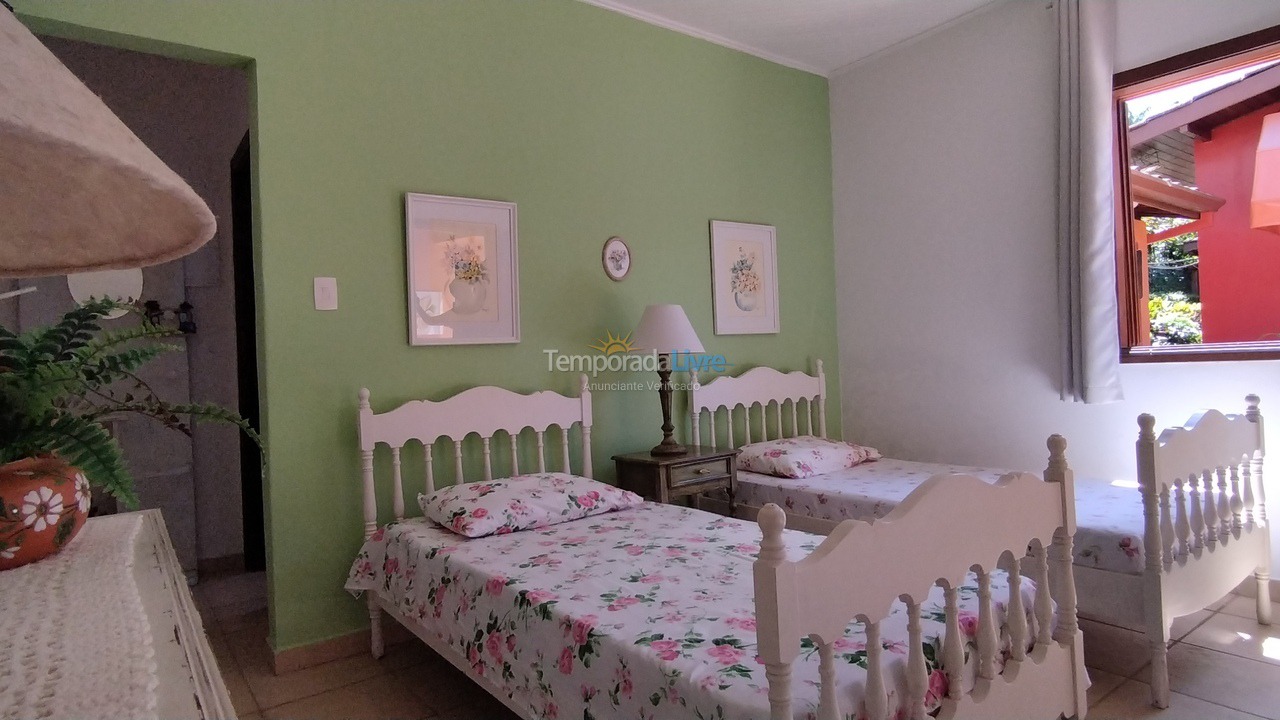 Casa para alquiler de vacaciones em Ubatuba (Praia do Lázaro)