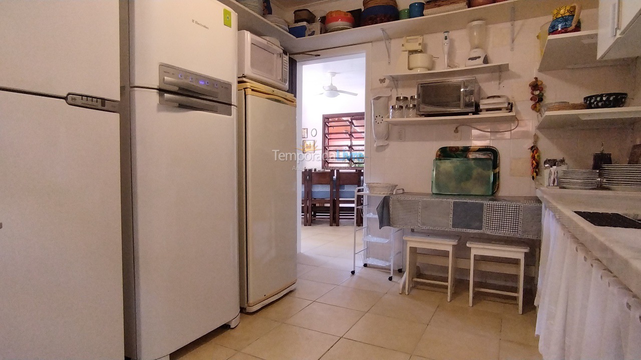 Casa para alquiler de vacaciones em Ubatuba (Praia do Lázaro)