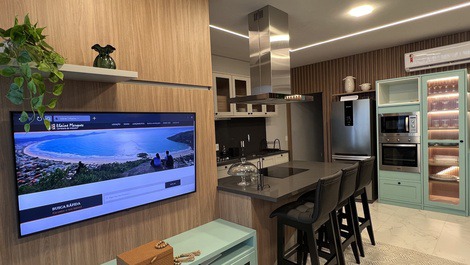 APARTAMENTO BEIRA MAR 3 SUÍTES